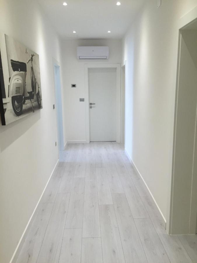 מסטרה Sunday Apartments מראה חיצוני תמונה