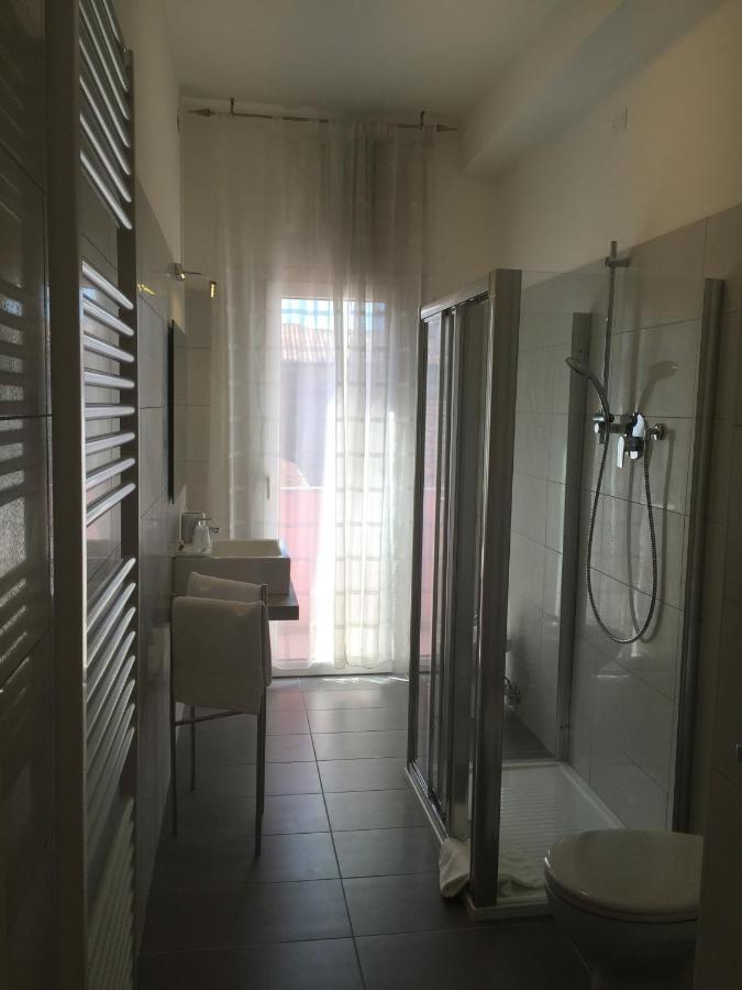 מסטרה Sunday Apartments מראה חיצוני תמונה