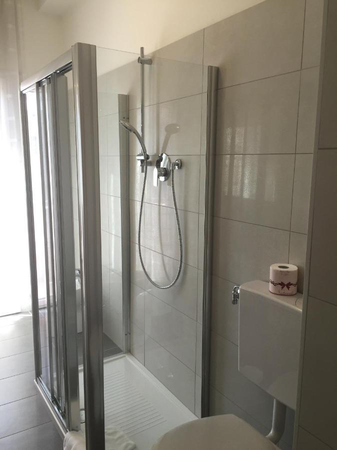 מסטרה Sunday Apartments מראה חיצוני תמונה